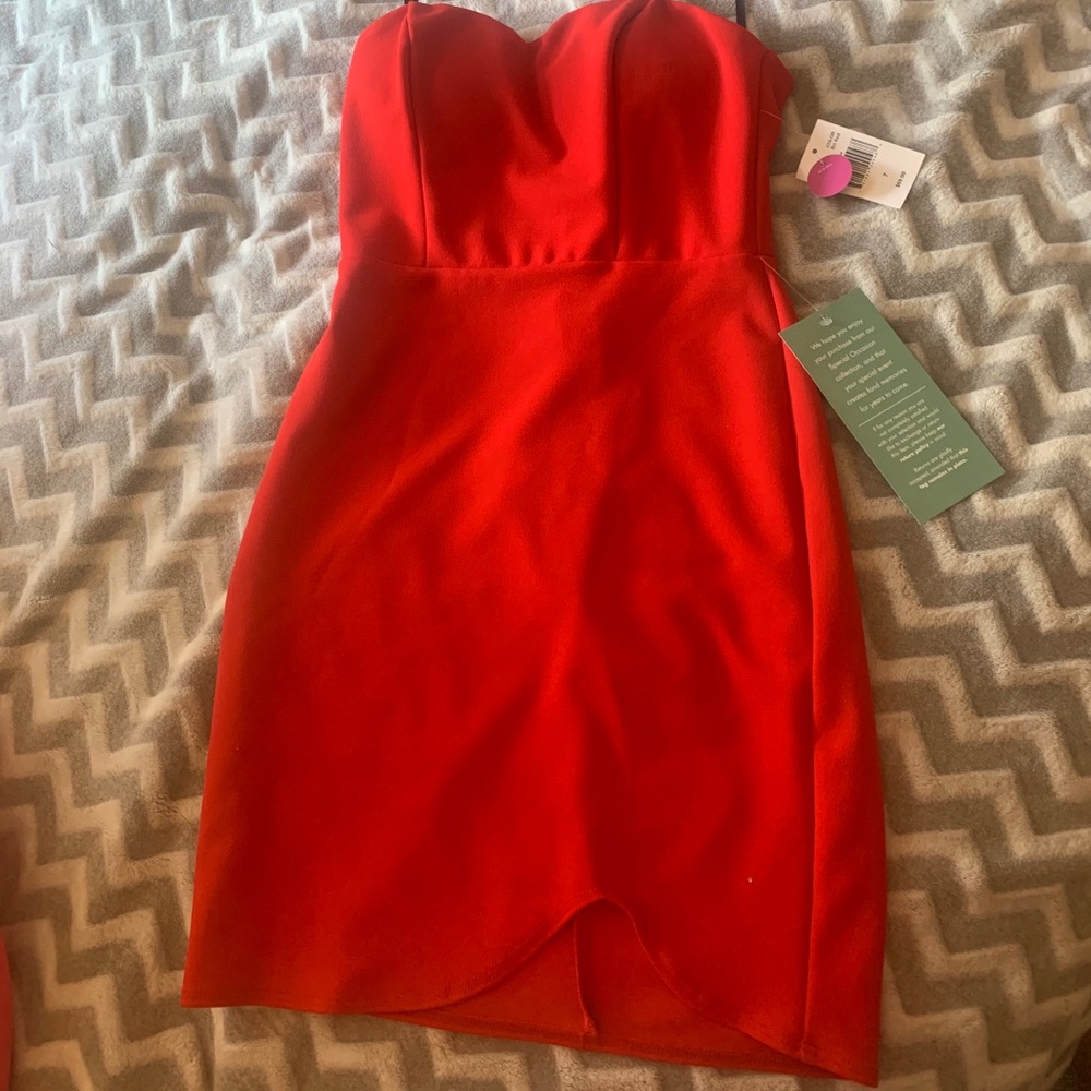 Strapless red bodycon dress